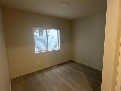 6308 King Wynd, Edmonton, AB - Indoor Photo Showing Other Room