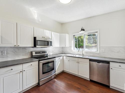 4415 117 Street, Edmonton, AB - Indoor Photo Showing Kitchen