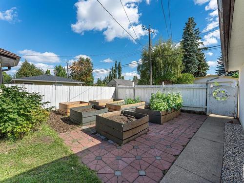 4415 117 Street, Edmonton, AB - Outdoor