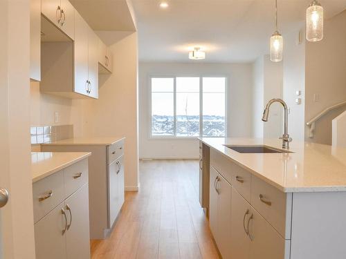 18923 29 Avenue, Edmonton, AB - Indoor Photo Showing Kitchen