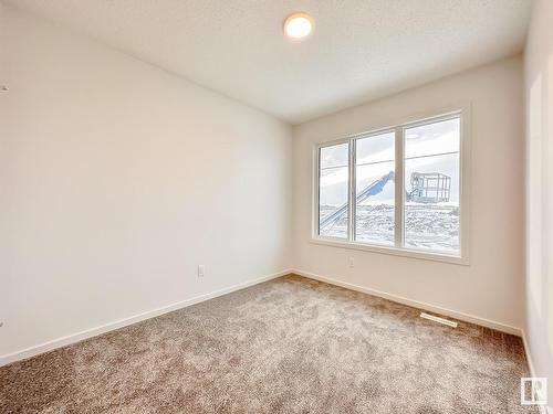 18923 29 Avenue, Edmonton, AB - Indoor Photo Showing Other Room