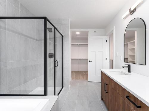 53 Gladstone Bend, Spruce Grove, AB - Indoor Photo Showing Bathroom