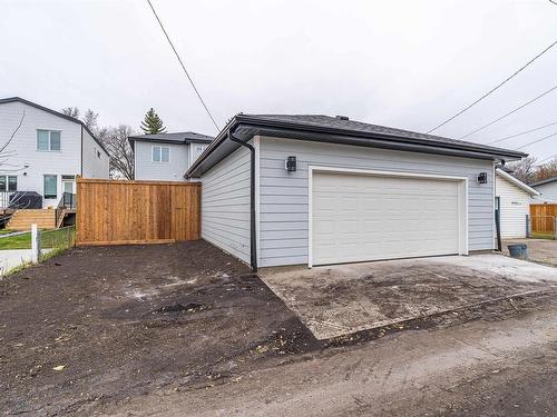 9738 72 Av Nw, Edmonton, AB 