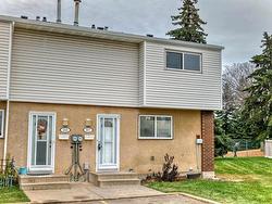 1517 KNOTTWOOD N NW  Edmonton, AB T6K 2B8