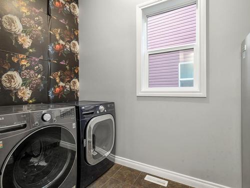 124 Keyport Circle, Leduc, AB - Indoor Photo Showing Laundry Room