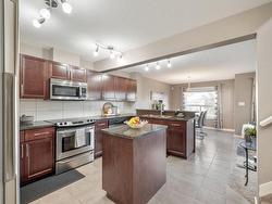 121 51 ST SW  Edmonton, AB T6X 0Z7