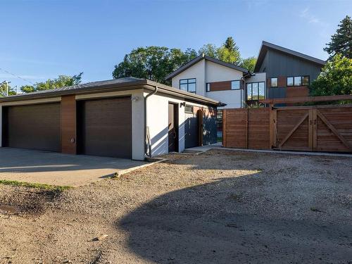 8910 Windsor Road, Edmonton, AB 