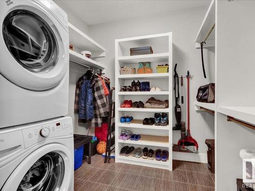 3254 Allan Way, Edmonton, AB - Indoor Photo Showing Laundry Room