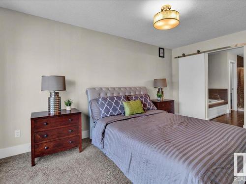 3254 Allan Way, Edmonton, AB - Indoor Photo Showing Bedroom