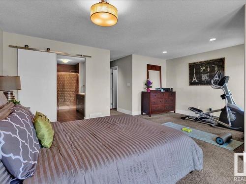 3254 Allan Way, Edmonton, AB - Indoor Photo Showing Bedroom