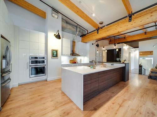 301 11633 105 Avenue, Edmonton, AB - Indoor Photo Showing Kitchen