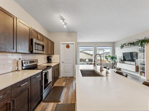 18156 75 Street, Edmonton, AB - Indoor Photo Showing Kitchen With Stainless Steel Kitchen