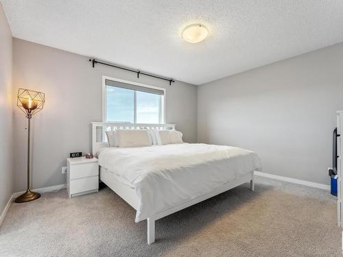 18156 75 Street, Edmonton, AB - Indoor Photo Showing Bedroom