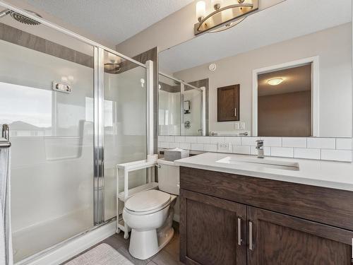 18156 75 Street, Edmonton, AB - Indoor Photo Showing Bathroom