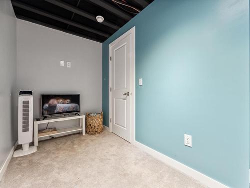 18156 75 Street, Edmonton, AB - Indoor Photo Showing Other Room