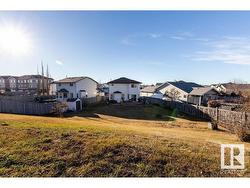 9806 179 AV NW  Edmonton, AB T5X 6A6