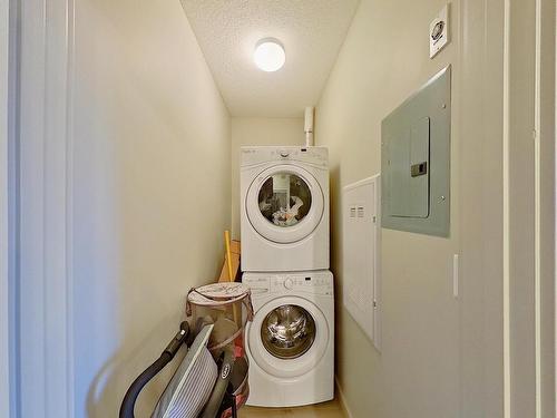 318 1004 Rosenthal Blvd Nw, Edmonton, AB - Indoor Photo Showing Laundry Room