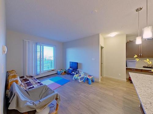 318 1004 Rosenthal Blvd Nw, Edmonton, AB - Indoor