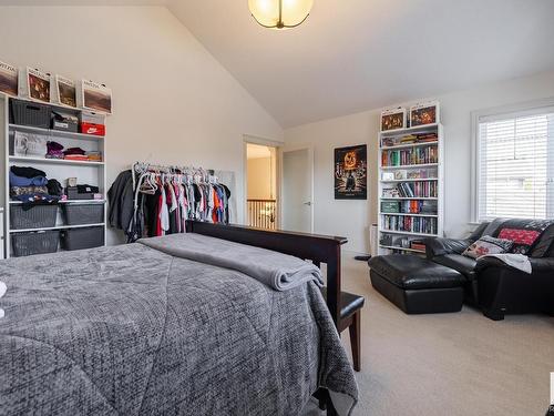 5052 Mcluhan Road, Edmonton, AB - Indoor Photo Showing Bedroom