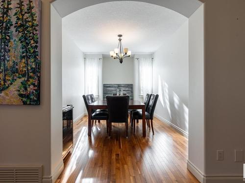 5052 Mcluhan Road, Edmonton, AB - Indoor Photo Showing Dining Room