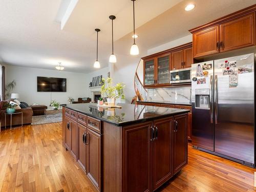 5052 Mcluhan Road, Edmonton, AB - Indoor Photo Showing Kitchen