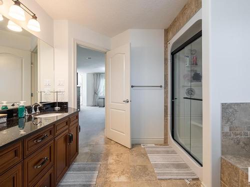 5052 Mcluhan Road, Edmonton, AB - Indoor Photo Showing Bathroom