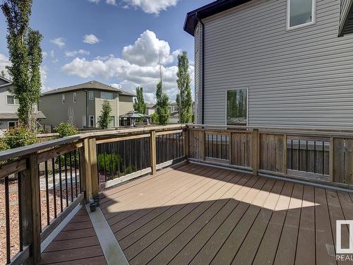 3224 21 Av Nw, Edmonton, AB 