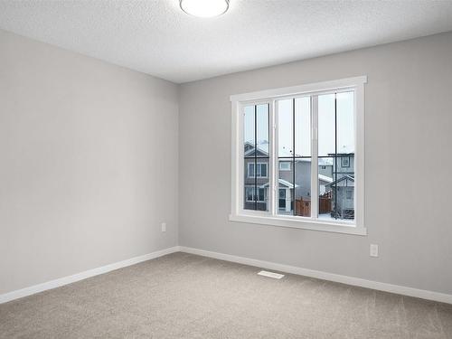 4 525 Secord Boulevard, Edmonton, AB - Indoor Photo Showing Other Room