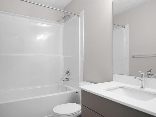 4 525 Secord Boulevard, Edmonton, AB - Indoor Photo Showing Bathroom