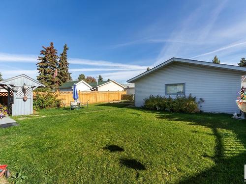 12 Balmoral Drive, Spruce Grove, AB 