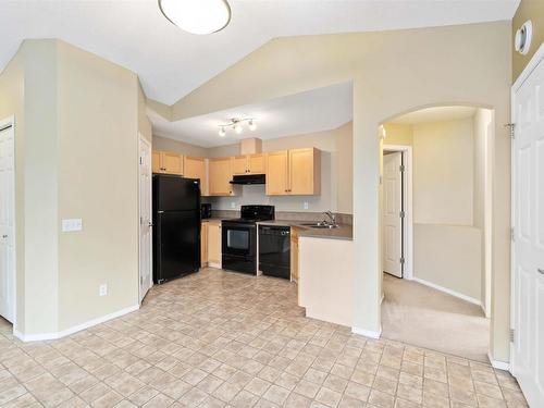 60 150 Edwards Drive, Edmonton, AB - Indoor Photo Showing Kitchen With Double Sink