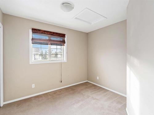 60 150 Edwards Drive, Edmonton, AB - Indoor Photo Showing Other Room