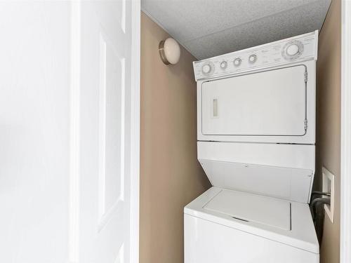 60 150 Edwards Drive, Edmonton, AB - Indoor Photo Showing Laundry Room