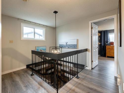 7028 187 Street, Edmonton, AB - Indoor Photo Showing Other Room