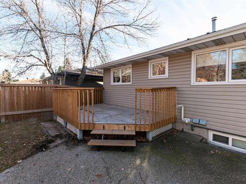 16 Groveland Rd, Sherwood Park, AB 