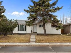 7107 144 AV NW  Edmonton, AB T5C 2R6