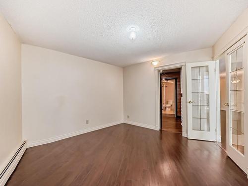 607 10045 117 Street Nw, Edmonton, AB - Indoor Photo Showing Other Room