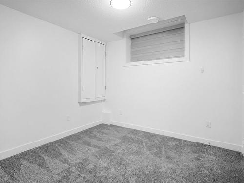 10712 95 Street, Edmonton, AB - Indoor Photo Showing Other Room