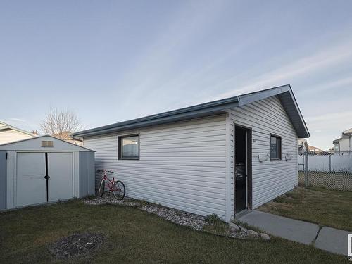 5744 162 Av Nw, Edmonton, AB 