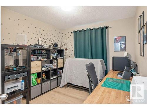 #15 - 675 Albany Wy Nw, Edmonton, AB 