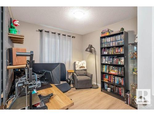 #15 - 675 Albany Wy Nw, Edmonton, AB 