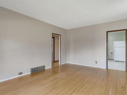 11329 94 Street, Edmonton, AB - Indoor Photo Showing Other Room