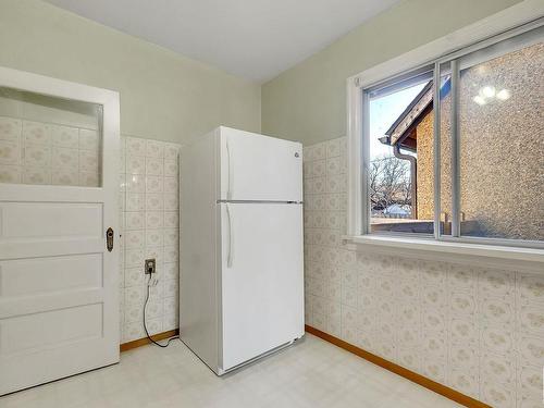 11329 94 Street, Edmonton, AB - Indoor Photo Showing Other Room