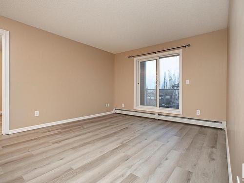 213 13710 150 Avenue, Edmonton, AB - Indoor Photo Showing Other Room