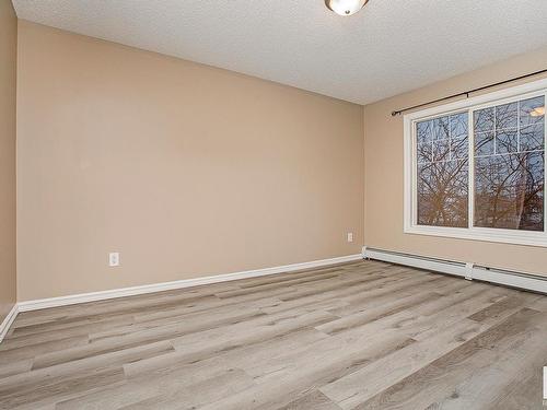 213 13710 150 Avenue, Edmonton, AB - Indoor Photo Showing Other Room