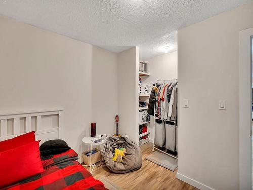 7 Greenfield Estates, St. Albert, AB - Indoor