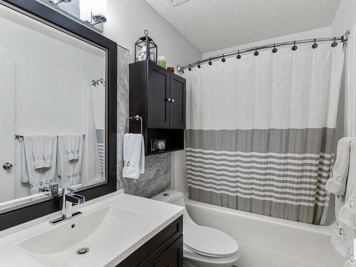 3772 20 Street, Edmonton, AB - Indoor Photo Showing Bathroom