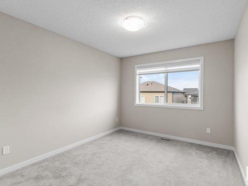 6476 King Wynd, Edmonton, AB - Indoor Photo Showing Other Room