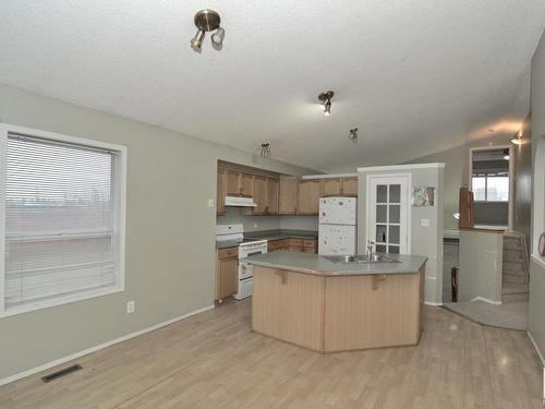 12707 136 Street, Edmonton, AB - Indoor Photo Showing Kitchen