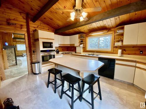 21344 Sec Hwy 617, Rural Camrose County, AB - Indoor Photo Showing Kitchen